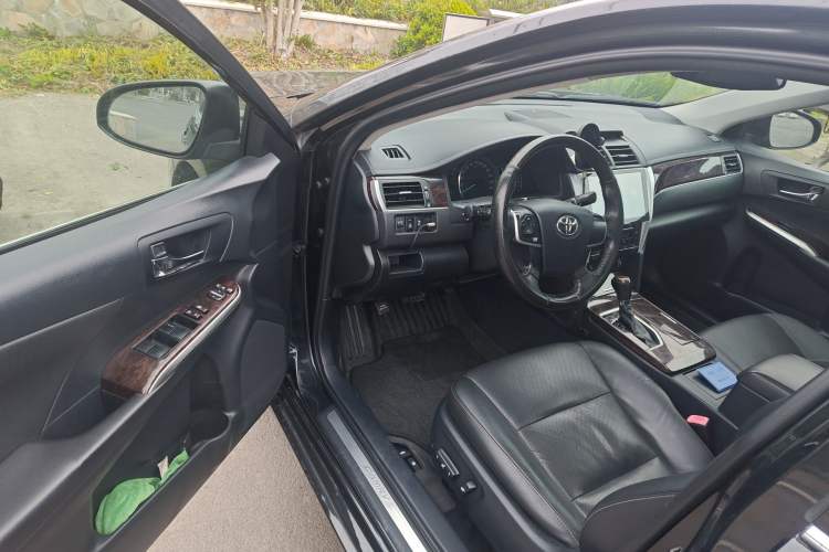 Used Toyota Camry 2016 2.0G 10th Anniversary Leading Edition Driver Seat