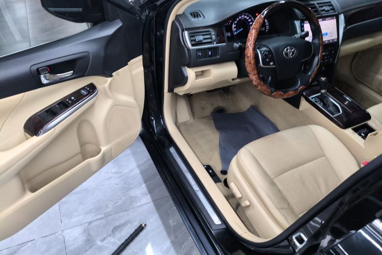 Used Toyota Camry 2016 2.0G 10th Anniversary Leading Edition Driver Seat