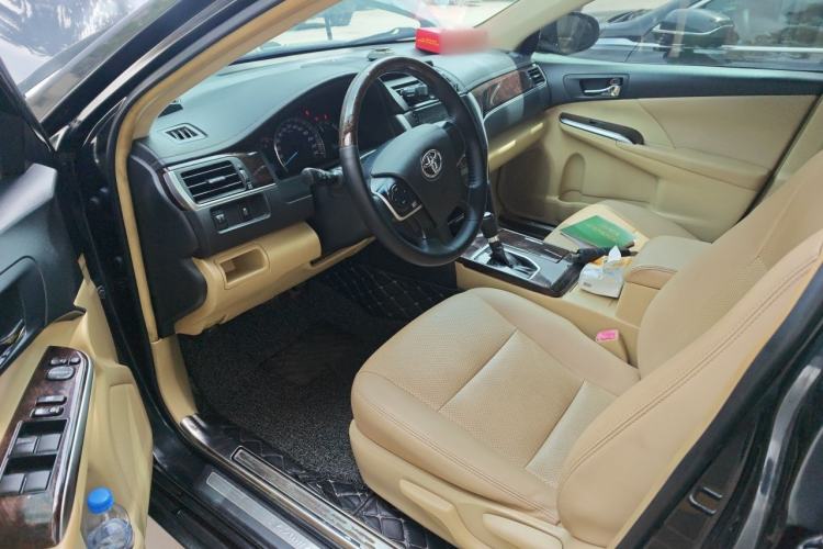 Used Toyota Camry 2016 2.0E 10th Anniversary Elite Edition Driver Seat