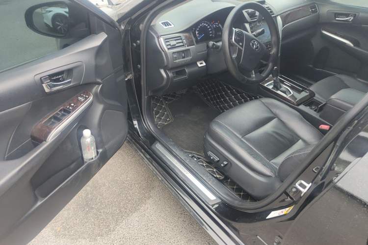 Used Toyota Camry 2016 2.0G 10th Anniversary Leading Edition Driver Seat