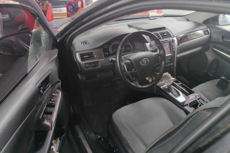 Used Toyota Camry 2016 2.0G 10th Anniversary Leading Edition Driver Seat