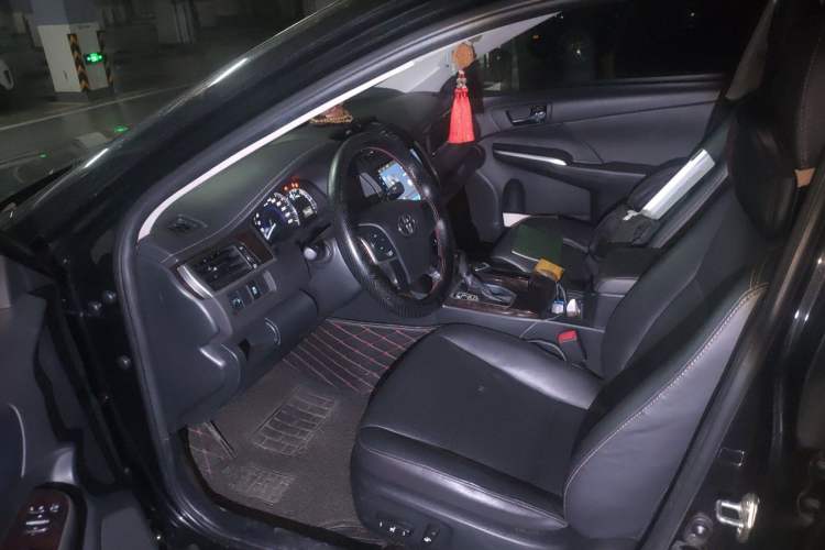 Used Toyota Camry 2016 2.0G 10th Anniversary Leading Edition Driver Seat