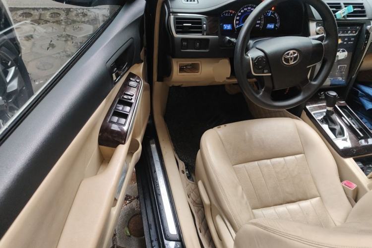 Used Toyota Camry 2016 2.0E 10th Anniversary Elite Edition Driver Seat