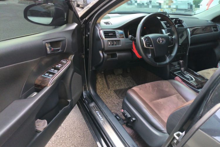 Used Toyota Camry 2016 2.5G 10th Anniversary Deluxe Navigation Edition Driver Seat