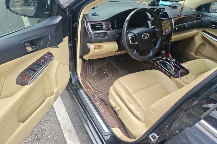 Used Toyota Camry 2016 2.0G 10th Anniversary Leading Edition Driver Seat