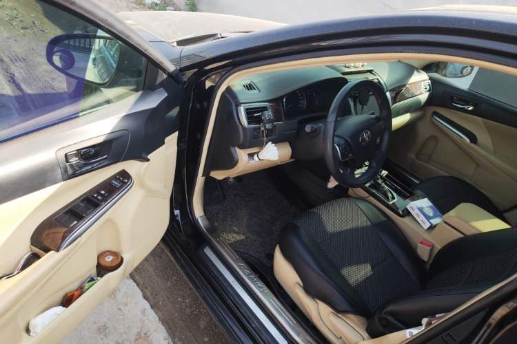 Used Toyota Camry 2016 2.0G 10th Anniversary Leading Edition Driver Seat