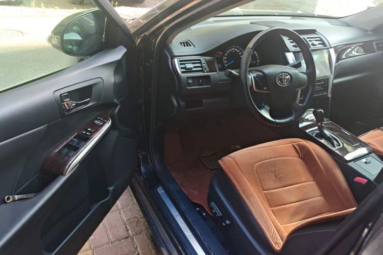 Used Toyota Camry 2016 2.0G 10th Anniversary Leading Edition Driver Seat
