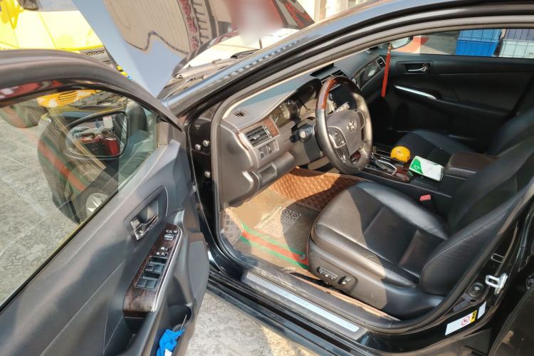 Used Toyota Camry 2016 2.0G 10th Anniversary Leading Edition Driver Seat
