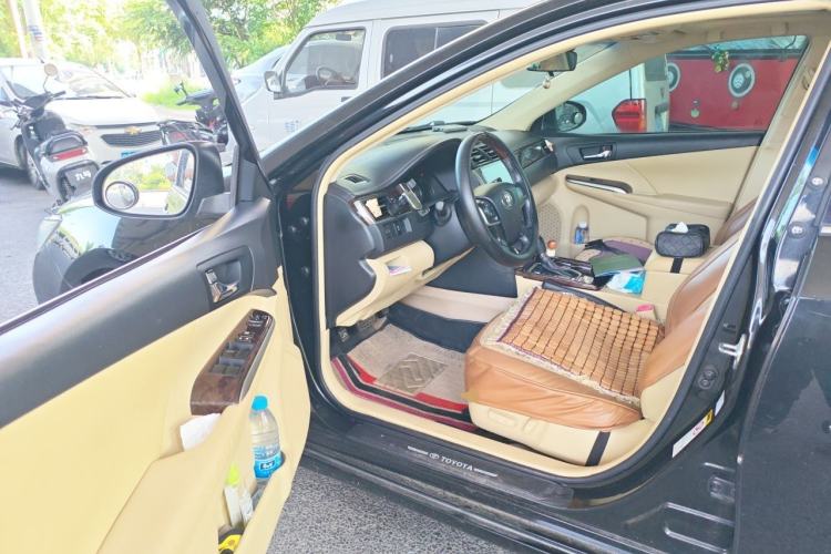 Used Toyota Camry 2016 2.0G 10th Anniversary Leading Edition Driver Seat