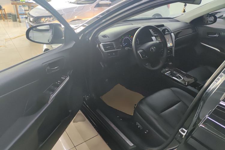 Used Toyota Camry 2016 2.0G 10th Anniversary Leading Edition Driver Seat