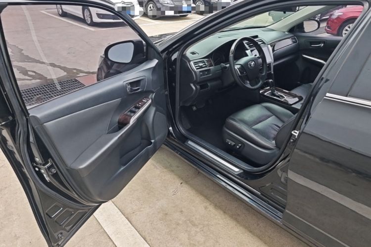 Used Toyota Camry 2016 2.0G 10th Anniversary Leading Edition Driver Seat