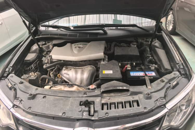 Used Toyota Camry 2016 2.0G 10th Anniversary Leading Edition Engine Bay