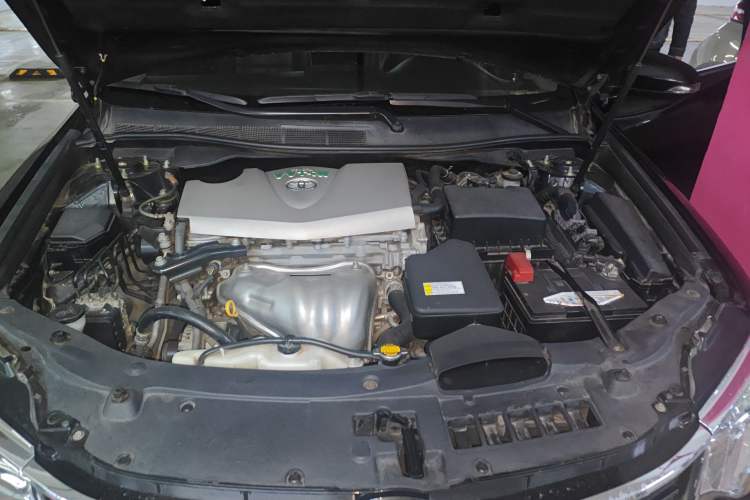 Used Toyota Camry 2016 2.0G 10th Anniversary Leading Edition Engine Bay
