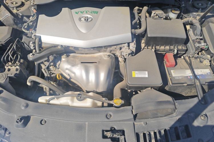 Used Toyota Camry 2016 2.0G 10th Anniversary Leading Edition Engine Bay