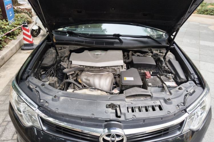 Used Toyota Camry 2016 2.0G 10th Anniversary Leading Edition Engine Bay