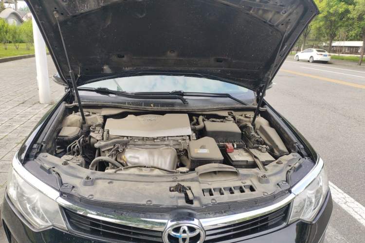 Used Toyota Camry 2016 2.0G 10th Anniversary Leading Edition Engine Bay