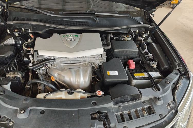 Used Toyota Camry 2016 2.0G 10th Anniversary Leading Edition Engine Bay