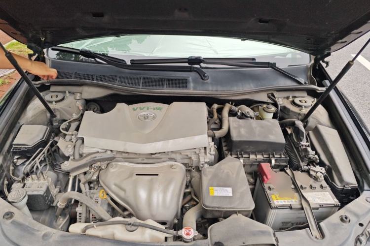 Used Toyota Camry 2016 2.0G 10th Anniversary Leading Edition Engine Bay
