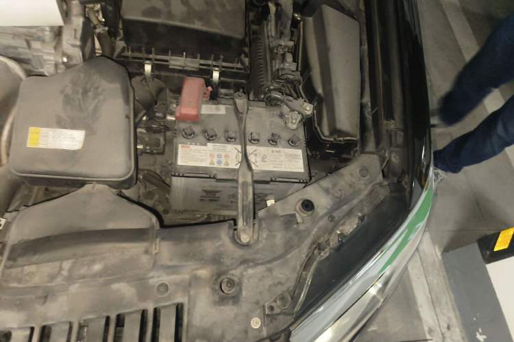 Used Toyota Camry 2016 2.0G 10th Anniversary Leading Edition Engine Bay Left