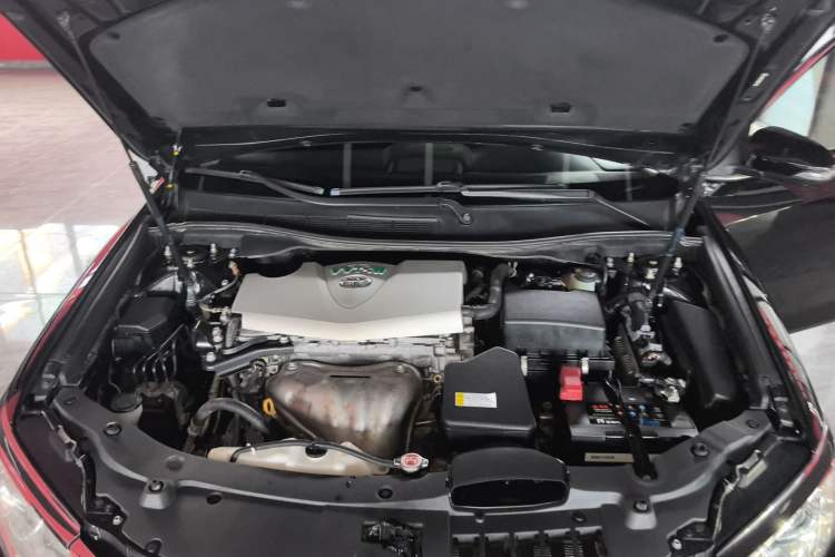 Used Toyota Camry 2016 2.0G 10th Anniversary Leading Edition Engine Bay