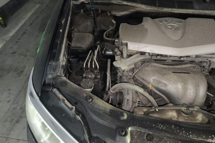 Used Toyota Camry 2016 2.0G 10th Anniversary Leading Edition Engine Bay Right