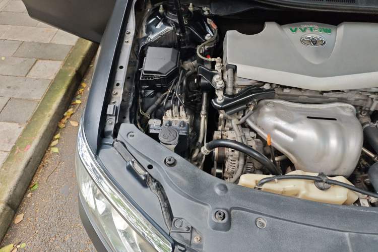 Used Toyota Camry 2016 2.0G 10th Anniversary Leading Edition Engine Bay Right