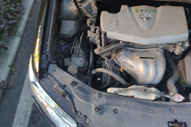 Used Toyota Camry 2016 2.0E 10th Anniversary Elite Edition Engine Bay Right