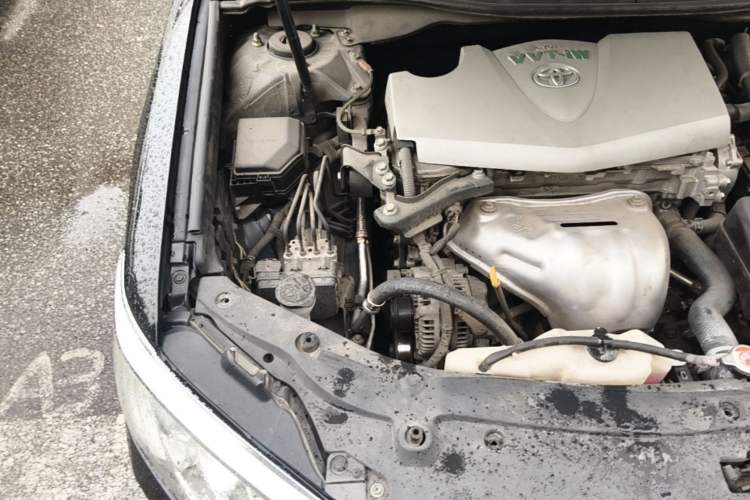 Used Toyota Camry 2016 2.0G 10th Anniversary Leading Edition Engine Bay Right