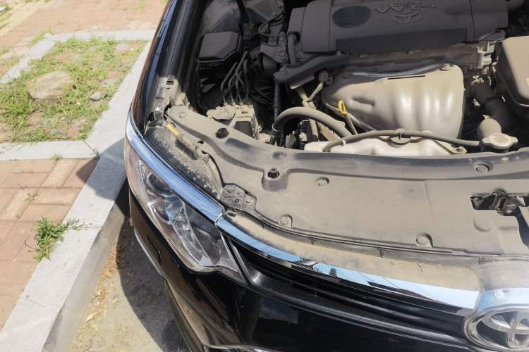 Used Toyota Camry 2016 2.5G 10th Anniversary Deluxe Navigation Edition Engine Bay Right