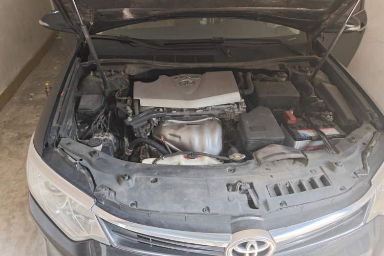 Used Toyota Camry 2016 2.0E 10th Anniversary Elite Edition Engine Bay Right