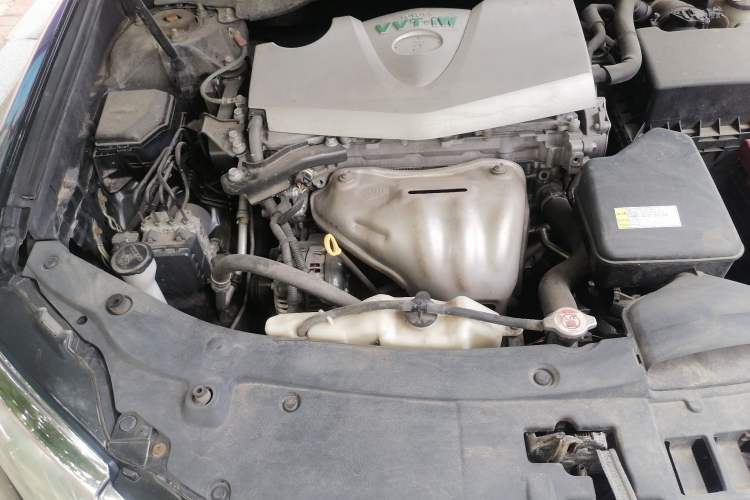 Used Toyota Camry 2016 2.0E 10th Anniversary Elite Edition Engine Bay Right