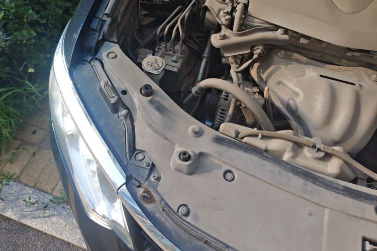 Used Toyota Camry 2016 2.0G 10th Anniversary Leading Edition Engine Bay Right