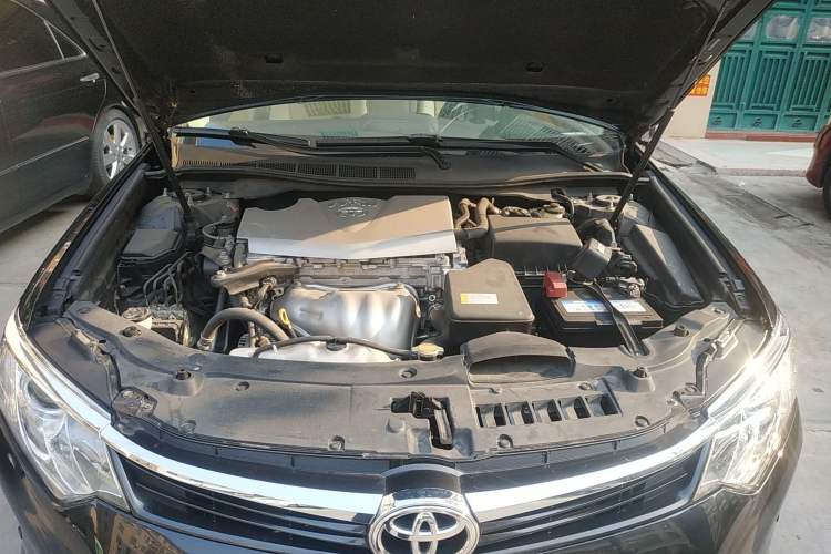 Used Toyota Camry 2016 2.0G 10th Anniversary Leading Edition Engine Bay
