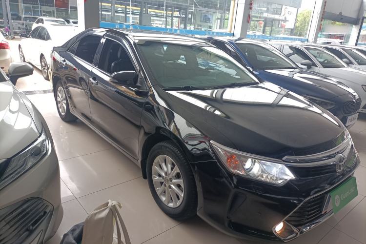 Used Toyota Camry 2016 Dual-Engine 2.5 HG 10th Anniversary Deluxe Navigation Edition Exterior 1
