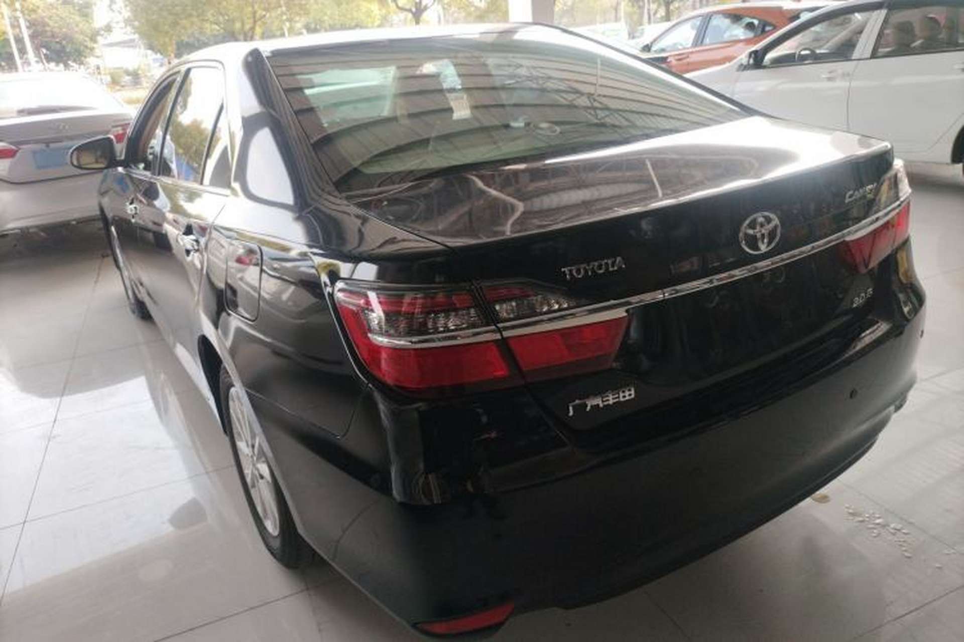 Used Toyota Camry 2016 2.0G 10th Anniversary Leading Edition Exterior 2