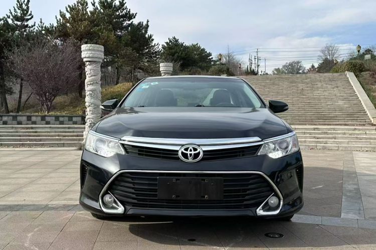Used Toyota Camry 2016 2.0G 10th Anniversary Leading Edition Exterior 2