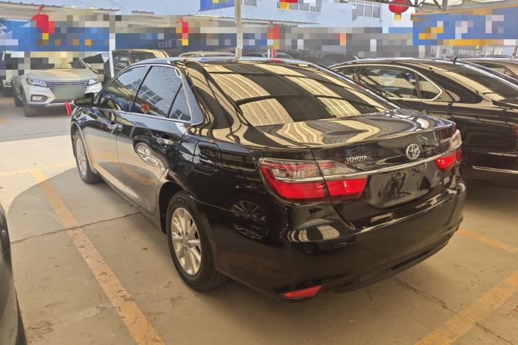 Used Toyota Camry 2016 Dual-Engine 2.5 HG 10th Anniversary Deluxe Navigation Edition Exterior 2