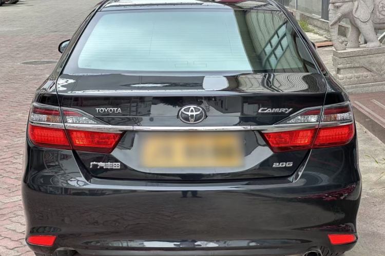 Used Toyota Camry 2016 2.0G 10th Anniversary Leading Edition Exterior 2