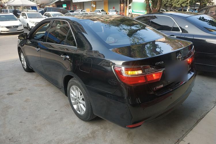 Used Toyota Camry 2016 2.0G 10th Anniversary Leading Edition Exterior 2