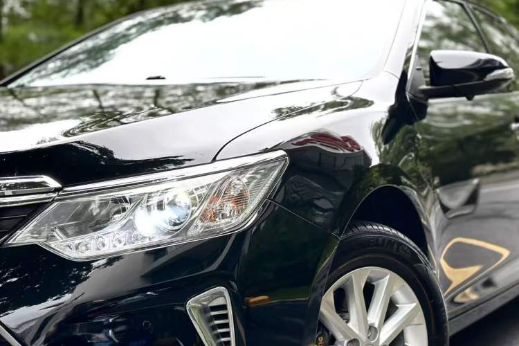 Used Toyota Camry 2016 2.0G 10th Anniversary Leading Edition Exterior 2