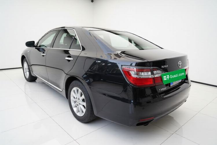 Used Toyota Camry 2016 2.0G 10th Anniversary Leading Edition Exterior 3