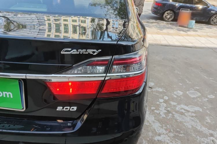 Used Toyota Camry 2016 2.0G 10th Anniversary Leading Edition Exterior 3