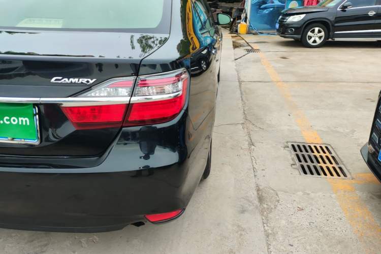 Used Toyota Camry 2016 2.0E 10th Anniversary Elite Edition Exterior 3
