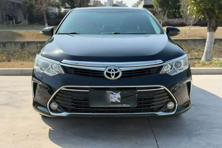 Used Toyota Camry 2016 2.5G 10th Anniversary Deluxe Navigation Edition Exterior 3