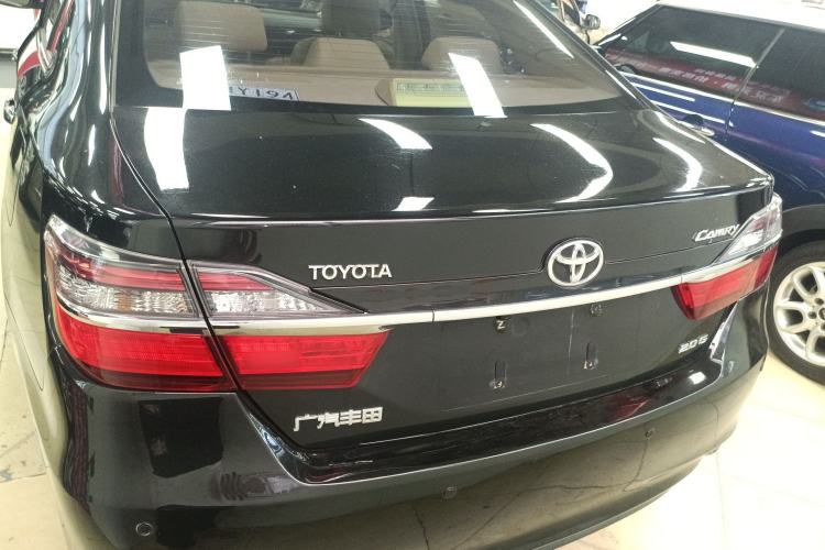 Used Toyota Camry 2016 2.0G 10th Anniversary Leading Edition Exterior 4