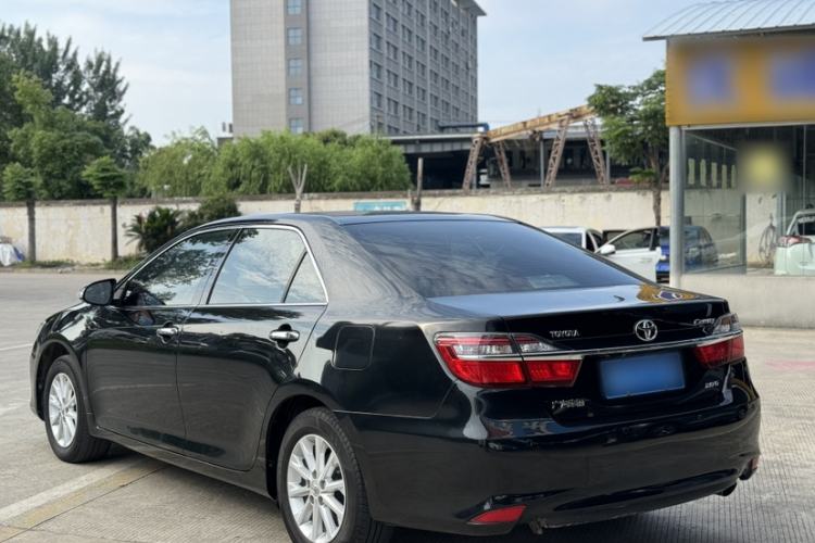 Used Toyota Camry 2016 2.0G 10th Anniversary Leading Edition Exterior 4