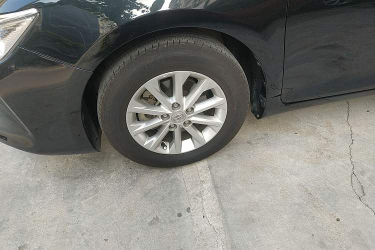 Used Toyota Camry 2016 2.0G 10th Anniversary Leading Edition Exterior 4
