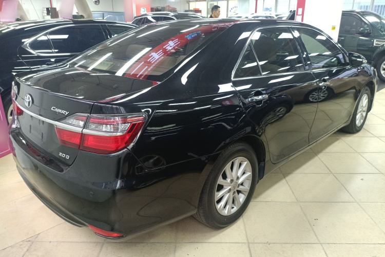 Used Toyota Camry 2016 2.0G 10th Anniversary Leading Edition Exterior 5