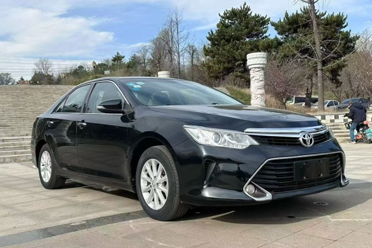 Used Toyota Camry 2016 2.0G 10th Anniversary Leading Edition Exterior 5