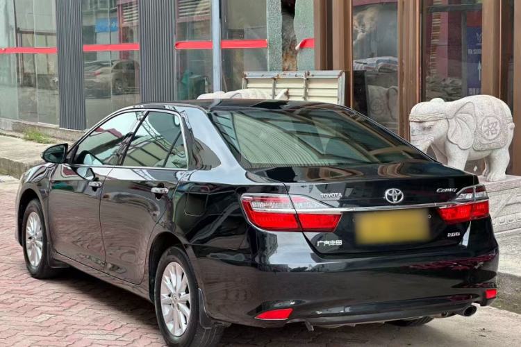 Used Toyota Camry 2016 2.0G 10th Anniversary Leading Edition Exterior 5